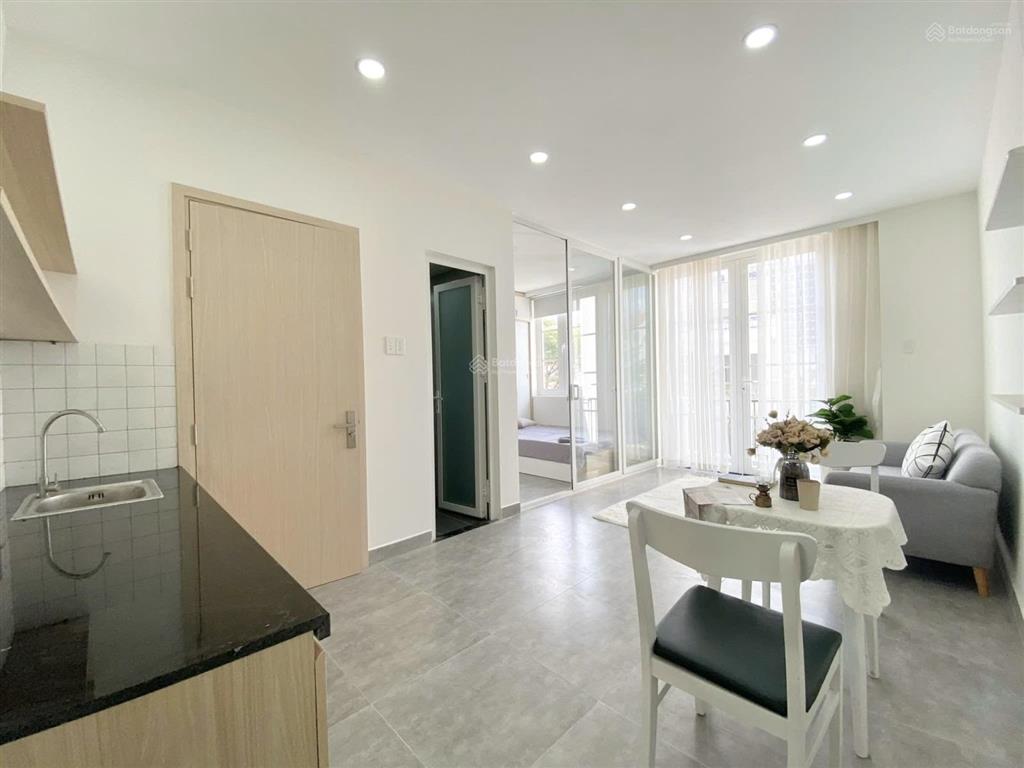 Chdv 1 phòng ngủ ban công, tách bếp rộng gần sky9, liên phường, quận 2, global city, khu cnc