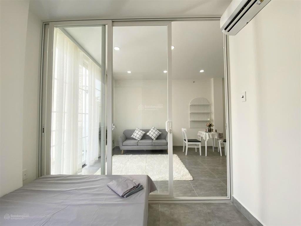 Chdv 1 phòng ngủ ban công, tách bếp rộng gần sky9, liên phường, quận 2, global city, khu cnc