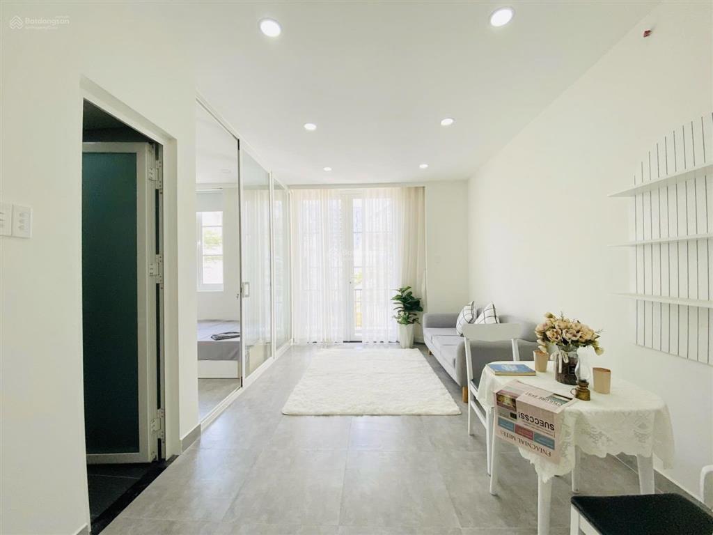 Chdv 1 phòng ngủ ban công, tách bếp rộng gần sky9, liên phường, quận 2, global city, khu cnc