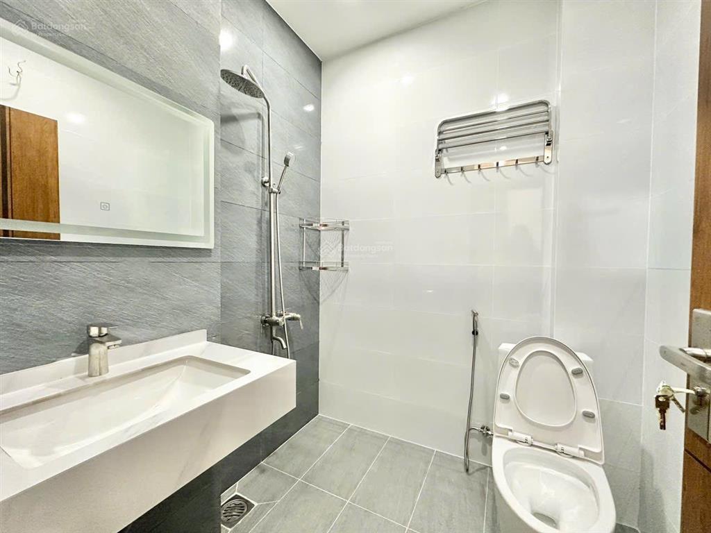 Chdv ban công gần quận 2, bình trưng đông, global city, phú hữu