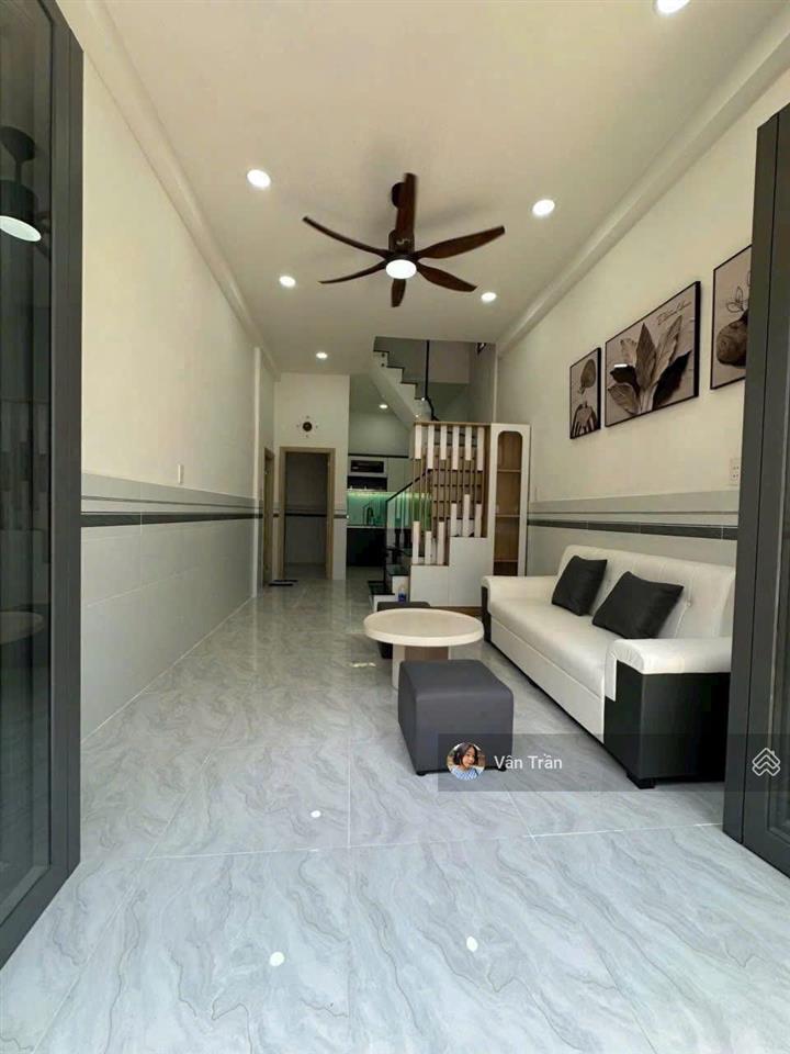 Nhà bán khu dân cư trung sơn giáp quận 7 thuận tiện di chuyển chỉ 923 triệu