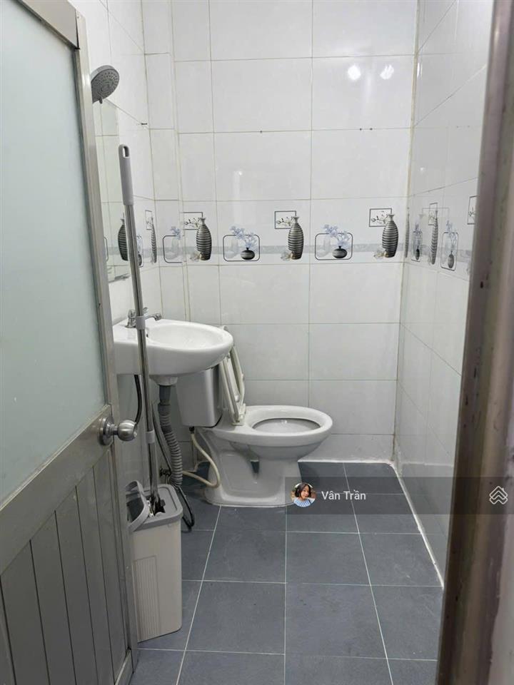 Bán căn nhà chính chủ hẻm 710 huỳnh tấn phát giá chỉ hơn 3 tỷ sổ hồng riêng