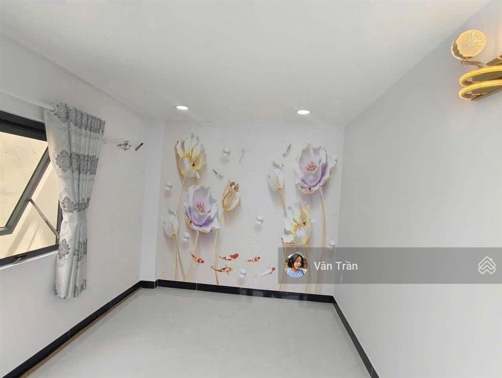 Nhà bán ngay đường hoài thanh quận 8  xe hơi ra vô thoải mái