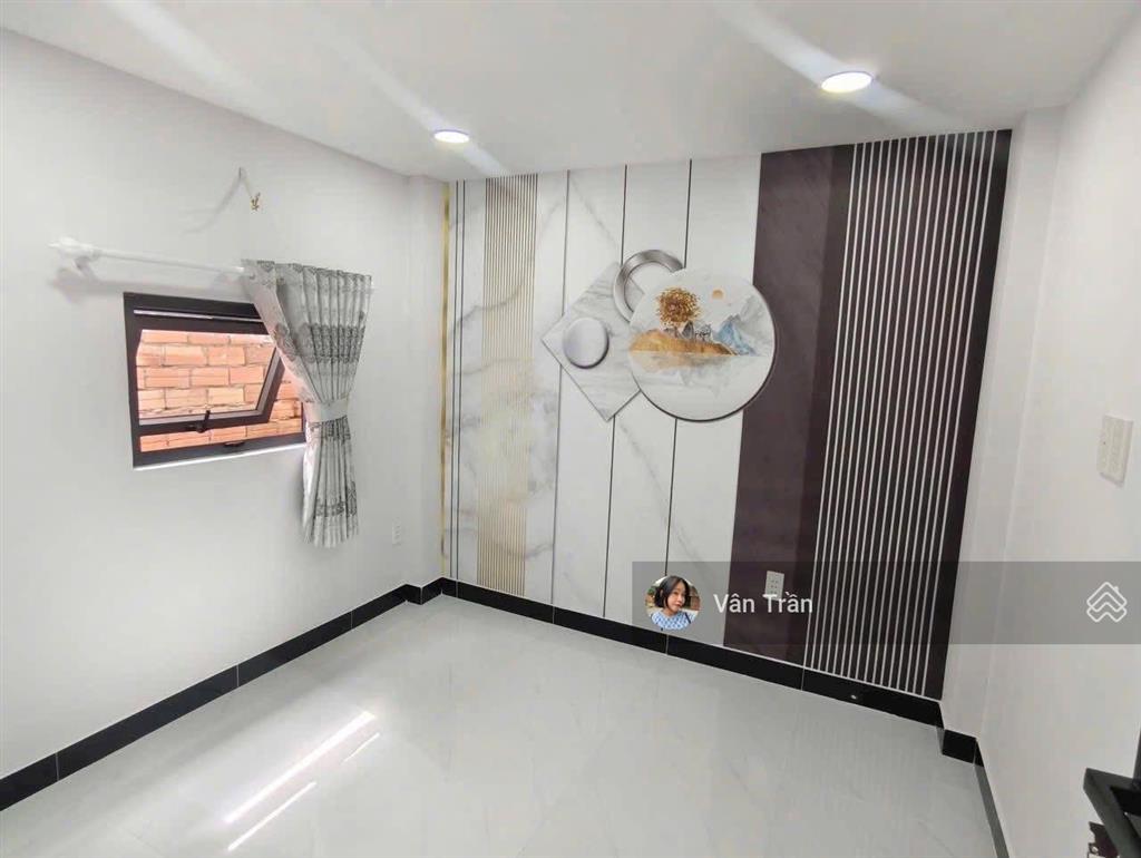 Nhà bán ngay đường hoài thanh quận 8  xe hơi ra vô thoải mái