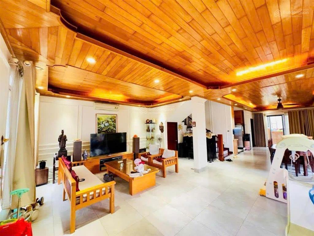 Bán nhà phân lô lạc long quân, đường thông, 4 chỗ đỗ cửa, 100m ra phố, kinh doanh, sđcc, 50m2*4t