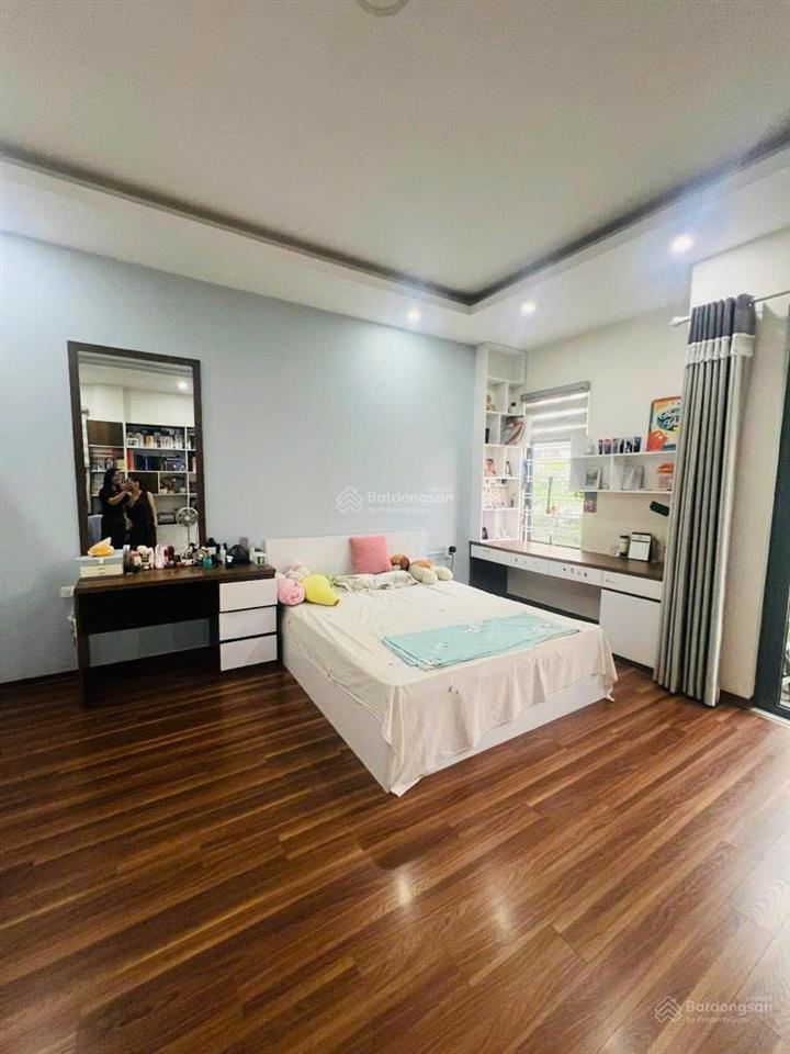 Phân lô hoàng quốc việt. 3 bước ra phố, gara ô tô vào nhà, dân xây thoáng, kcbt, full nt, 55m2*4t