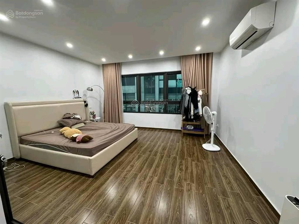 Phân lô lạc long quân. ngõ ôtô tránh, thông bàn cờ, dân xây, gara ô tô, thoáng, ở/cho thuê, 52m2*5t