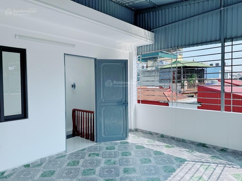 Bán nhà định công, hoàng mai ở luôn 36m2, 5 tầng, sđcc, chỉ hơn 6 tỷ.  0965 789 ***