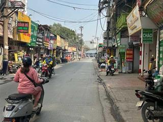 Bán nhà định công, hoàng mai ở luôn 36m2, 5 tầng, sđcc, chỉ hơn 6 tỷ.  0965 789 ***