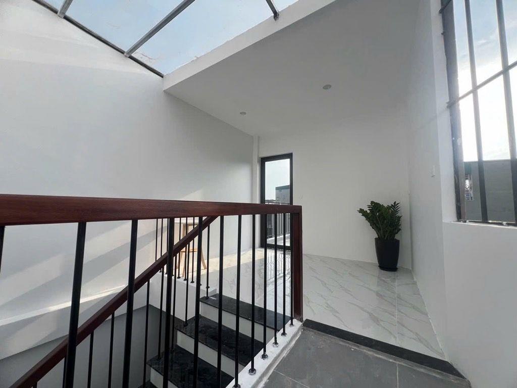 Bán nhà phố Trương Định, Hai Bà Trưng 34m2, 5 tầng full nội thất, sổ đỏ chỉ 7,2 tỷ