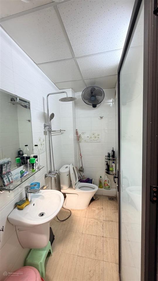 Cần bán nhà giáp bát  ngã tư vọng mới xây, 41m2, 3 tầng, full nội thất, sổ đỏ chính chủ chỉ 6,6 tỷ