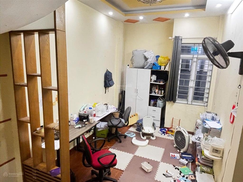 Cần bán nhà ở linh đàm 40m2, 5 tầng 4 ngủ, full nội thất, sổ đỏ chính chủ chỉ hơn 6 tỷ