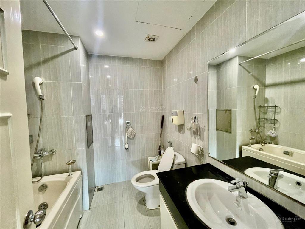 Siêu hiếm! cho thuê căn hộ vip 120m2 vnt 19 nguyễn trãi sát royal city 3pn full đồ, bồn tắm jacuzzi