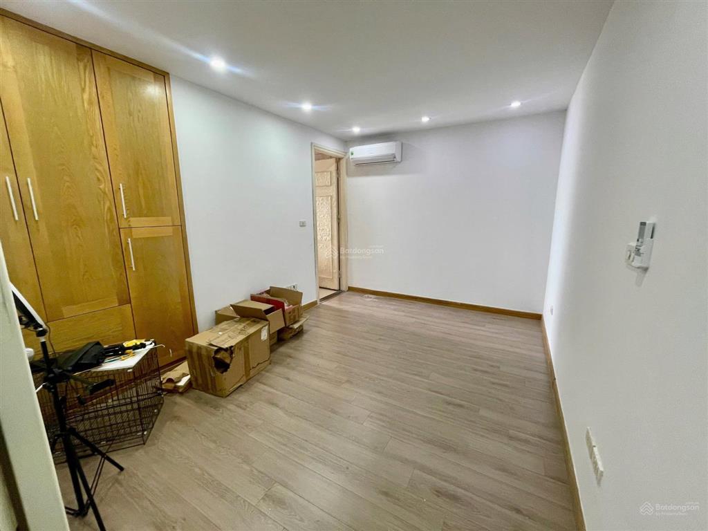 Siêu hiếm! cho thuê căn hộ vip 120m2 vnt 19 nguyễn trãi sát royal city 3pn full đồ, bồn tắm jacuzzi