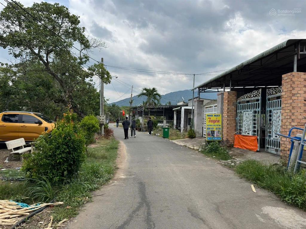 Chính chủ bán đất thổ cư nhà vườn  view trực diện núi chứa chan