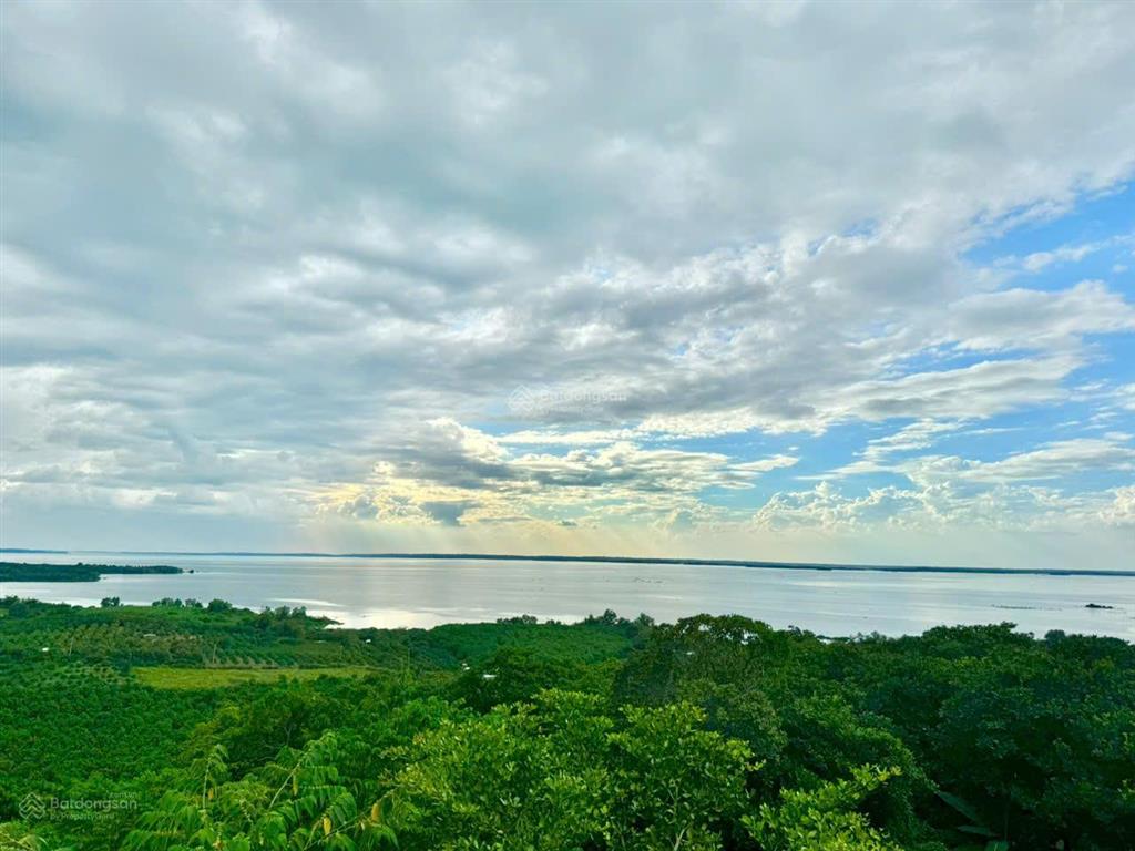 Đất khu nhà vườn mặt tiền lớn bằng phẳng view ngắm trọn sông la ngà