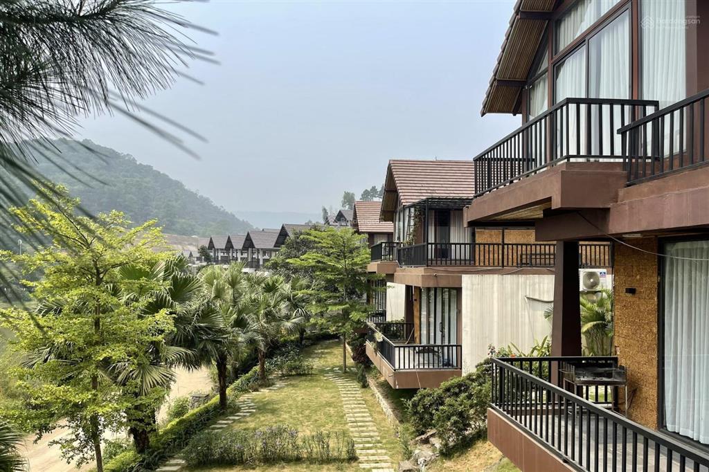 Bán căn biệt thự nghỉ dưỡng thang mây village bản xôi ba vì 7,6 tỷ sổ đỏ full thổ cư, full nội thất
