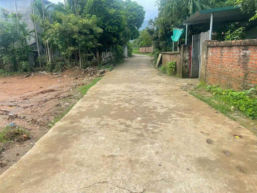Chính chủ cần bán mảnh 1080m2 sẵn sổ yên trung thạch thất cạnh đường dt446 giá rẻ