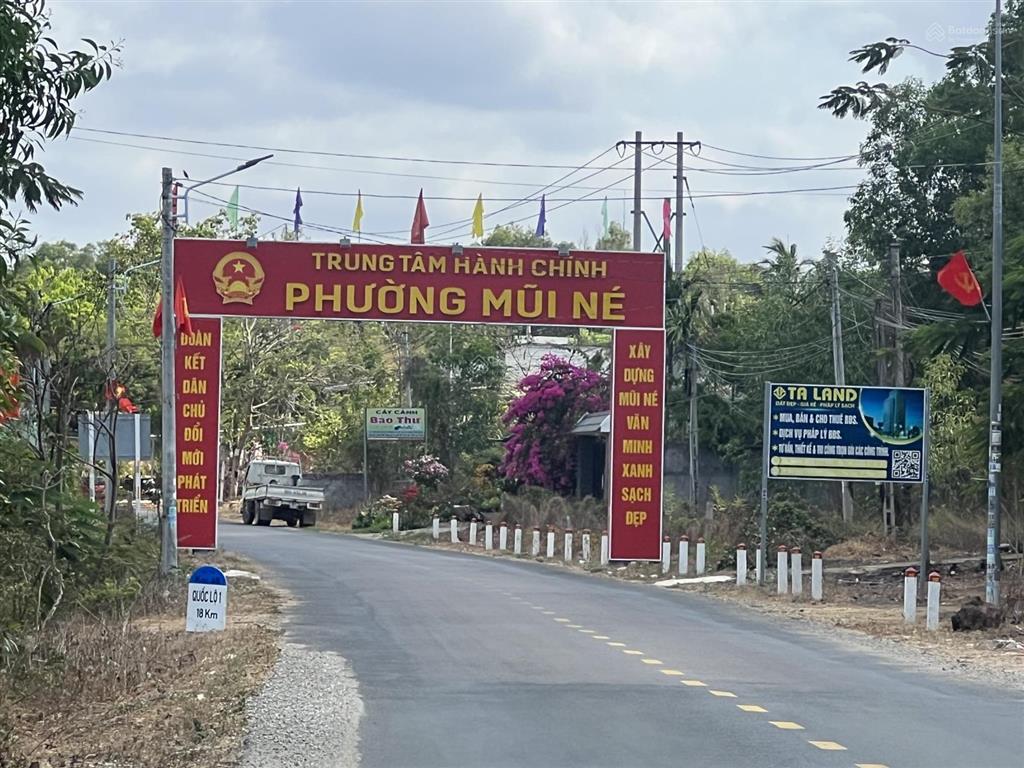 Bảng hàng đẹp  giá tốt trung tâm thiện nghiệp, gần sân bay