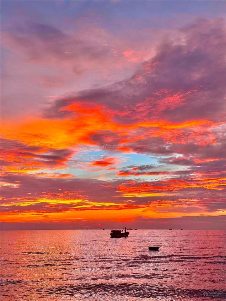 Bán đất nhơn lý, đối diện công viên