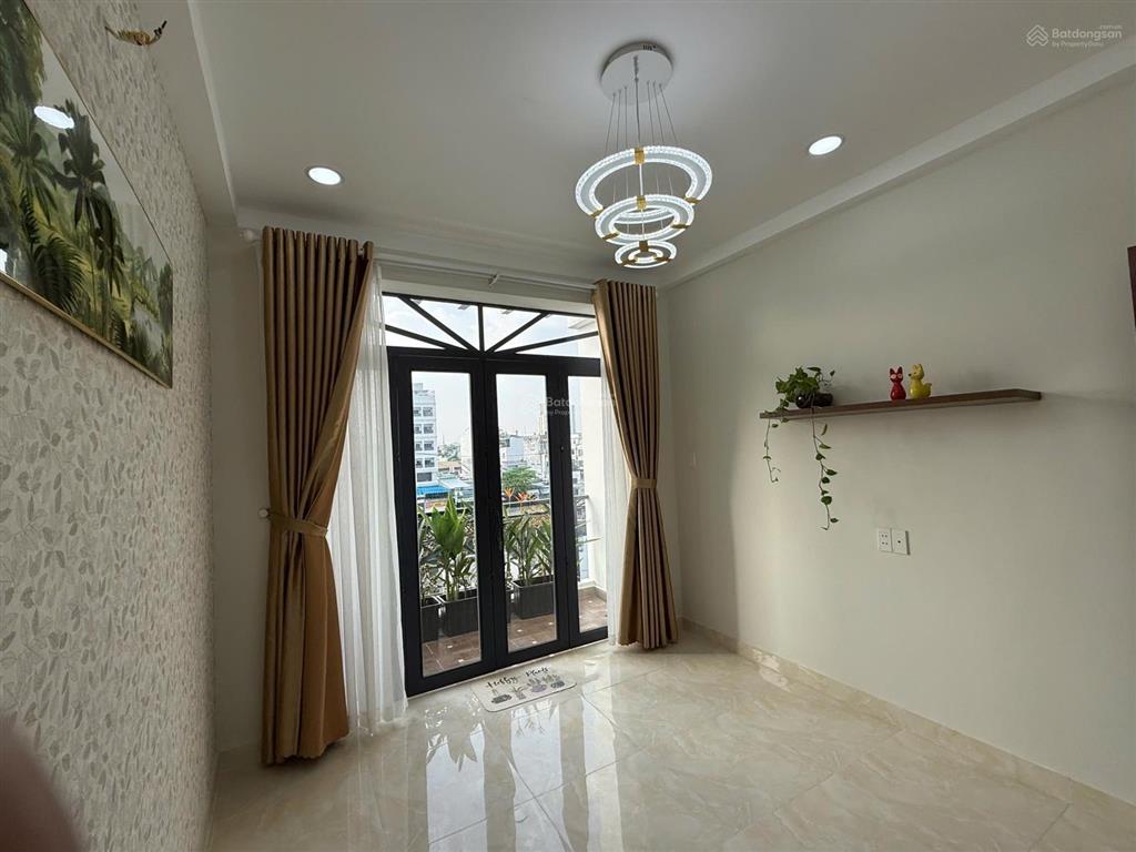 Bán nhà mặt phố tại bình đông 3 lầu siêu phẩm view sông