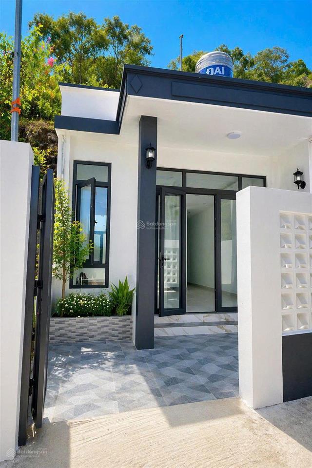 Bán nhà đẹp 83,9m²  2pn  phường bắc nha trang  chỉ 3,5 tỷ dọn vào ở ngay
