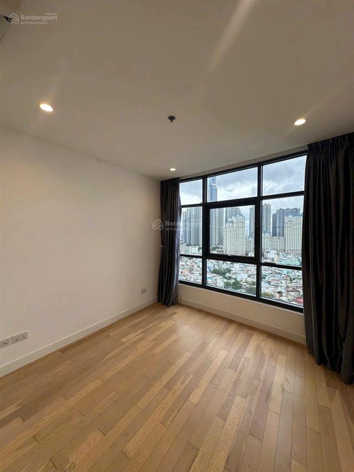 Bán nhanh căn hộ 2 phòng ngủ, lầu cao giá đầu tư