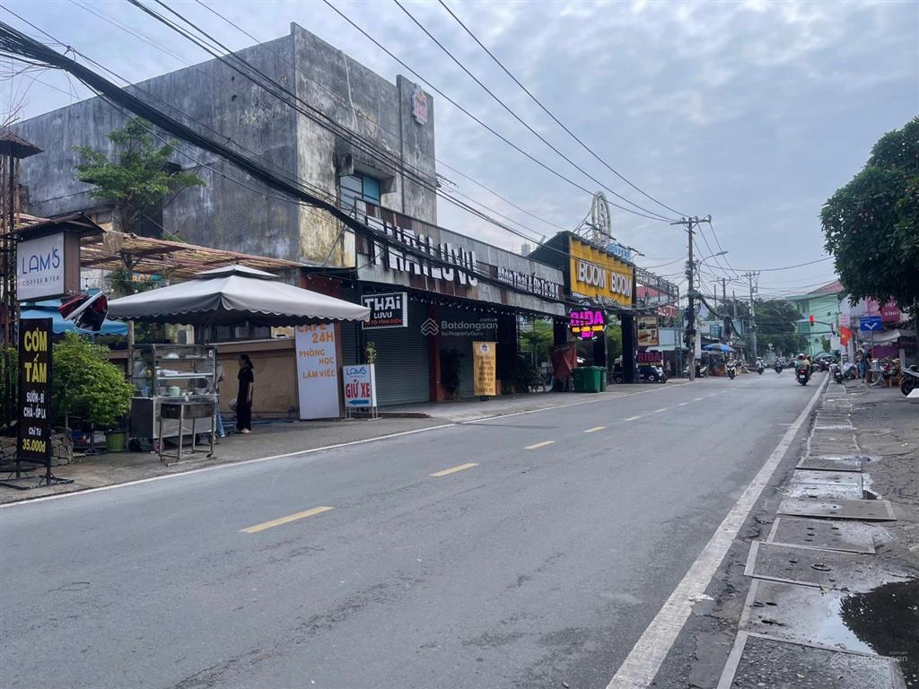 Cho thuê nhà nguyên căn gần chợ thủ đức