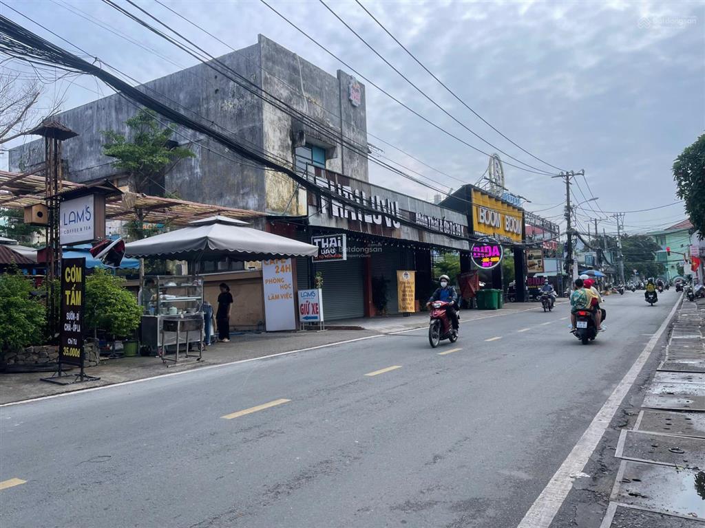 Cho thuê nhà nguyên căn gần chợ thủ đức