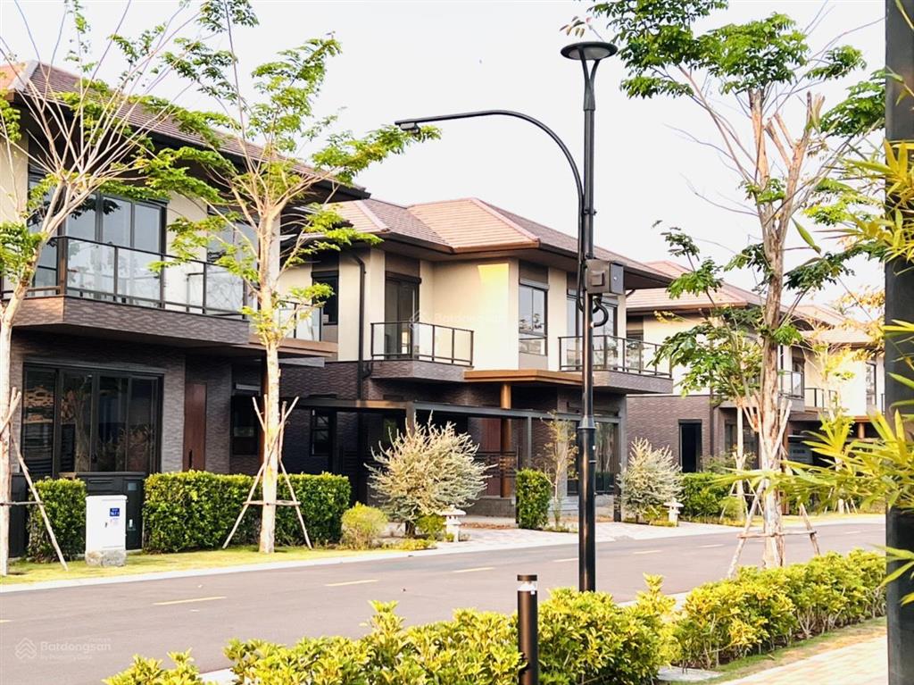 Bán nhanh biệt thự đơn lập 225m2 trong khu compound waterpoint giá chỉ 10.8 tỷ full thuế phí + sổ