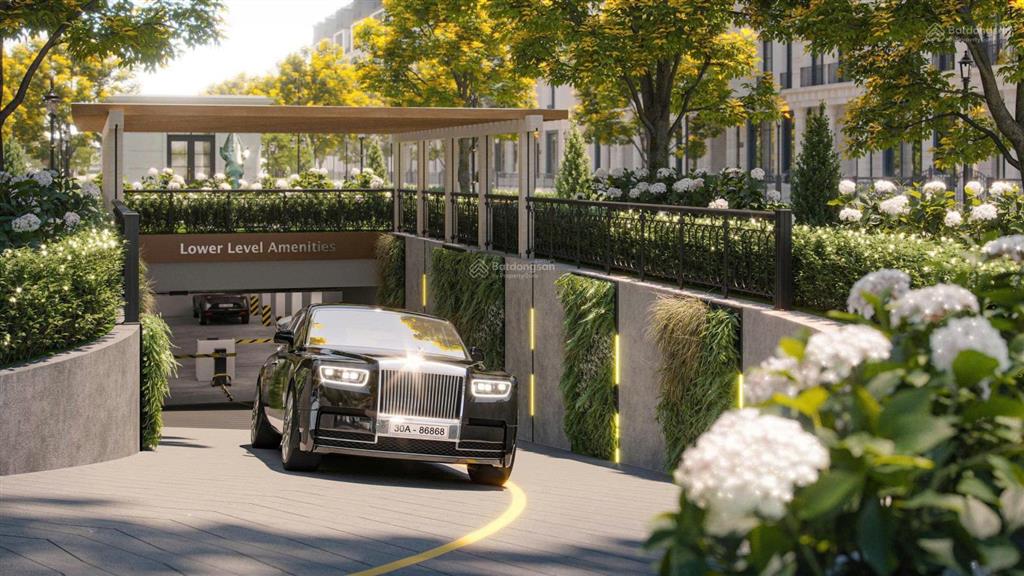 Bán nhà phố nội đô mặt hồ linh đàm có hầm xe riêng, gần 1000m2 sàn sử dụng, không vướng quy hoạch