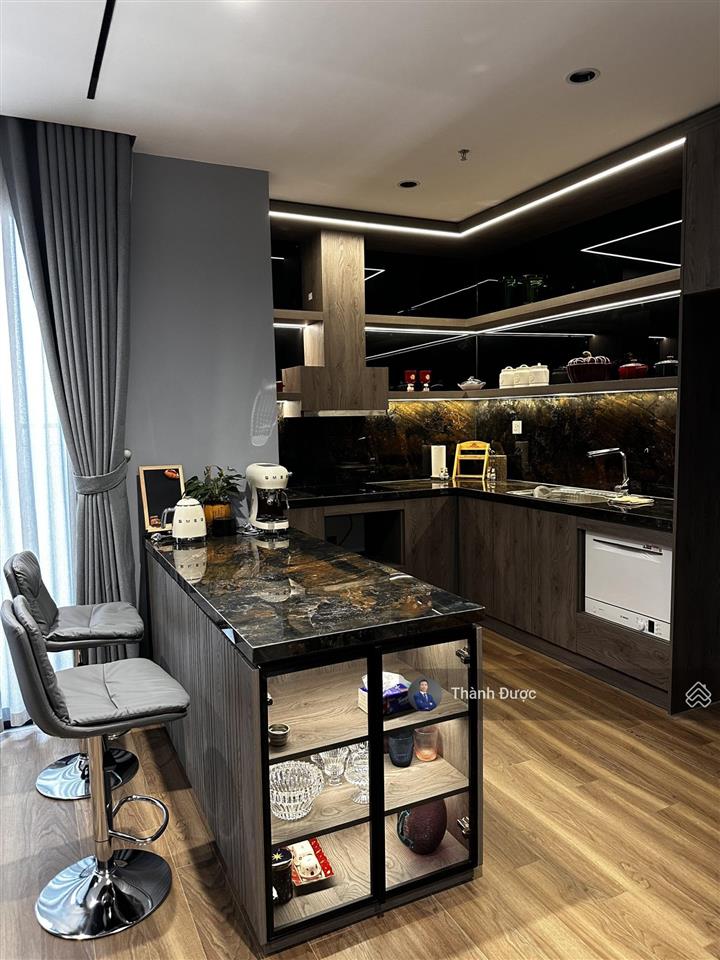 Bán nhà căn 3n2vs 87m2 tòa zurich 3, tặng nội thất mới, sang trọng đơn giá tốt, hướng tầng lộc