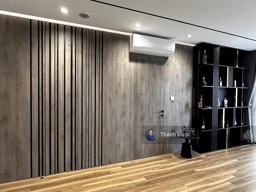 Bán nhà căn 3n2vs 87m2 tòa zurich 3, tặng nội thất mới, sang trọng đơn giá tốt, hướng tầng lộc