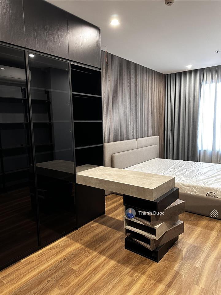Bán nhà căn 3n2vs 87m2 tòa zurich 3, tặng nội thất mới, sang trọng đơn giá tốt, hướng tầng lộc