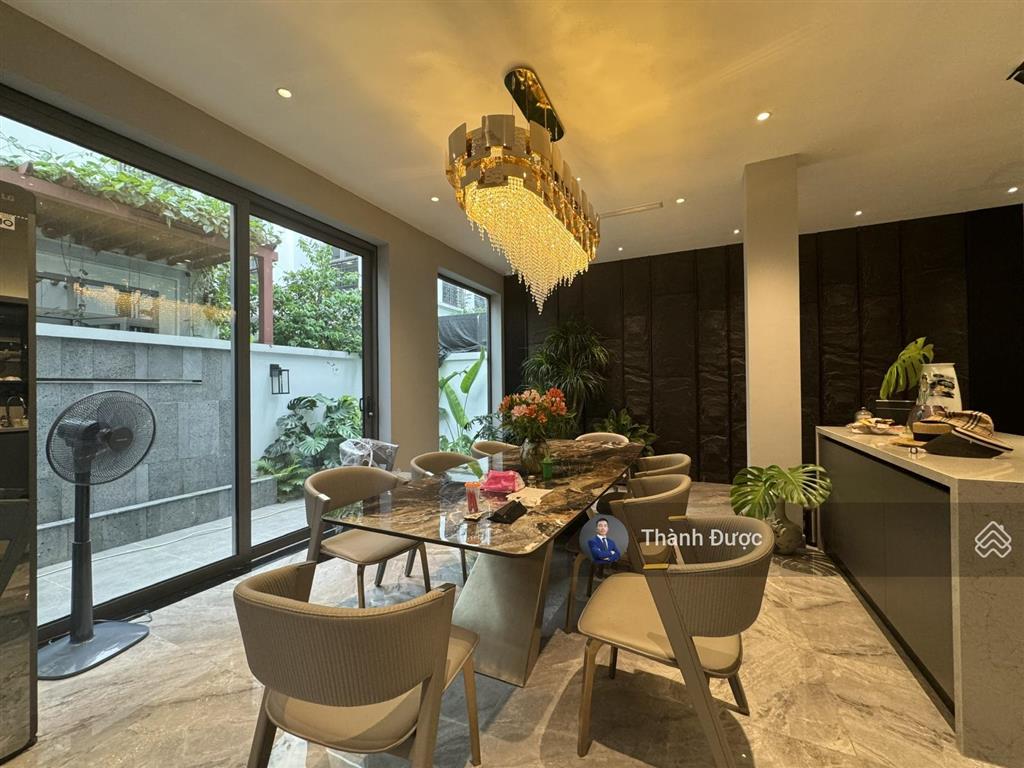 Chính chủ gửi bán căn song lập tại hướng dương kđt vinhomes rverside  the harmony  đã hoàn thiện