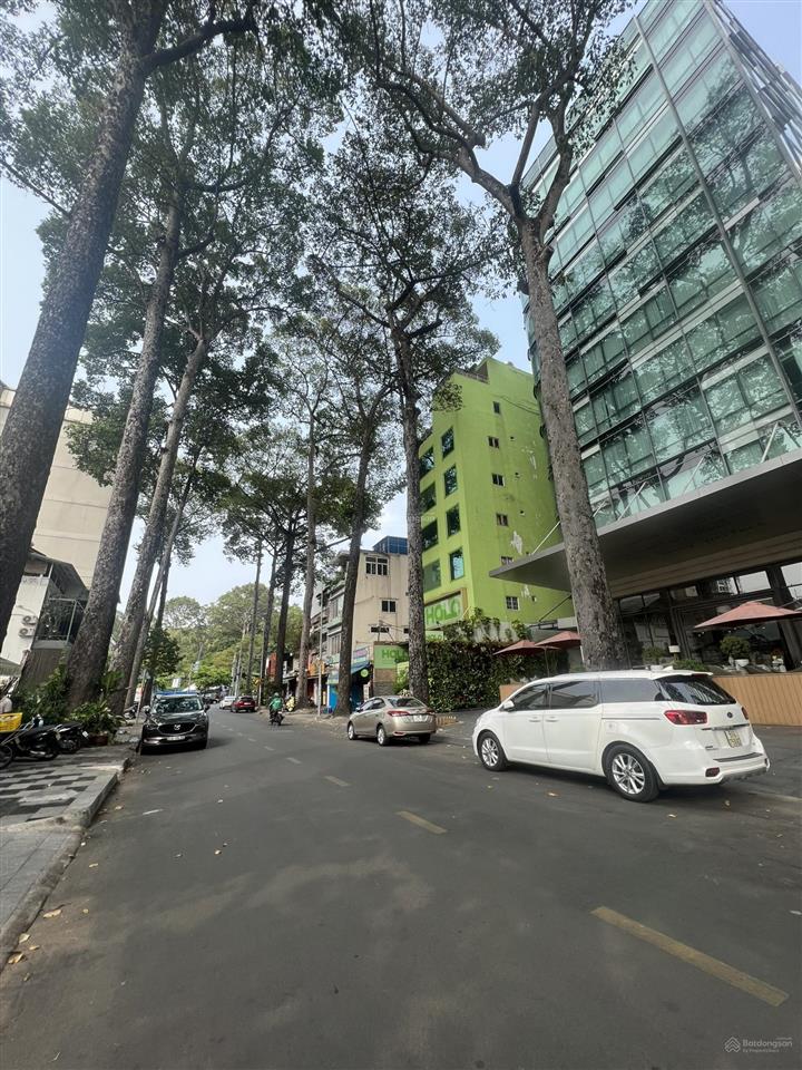 Bán gấp khuôn đất xây tòa nhà mặt tiền đường nguyễn chí thanh p.07 q.10dt8x28gpxd  hầm 7 tầng