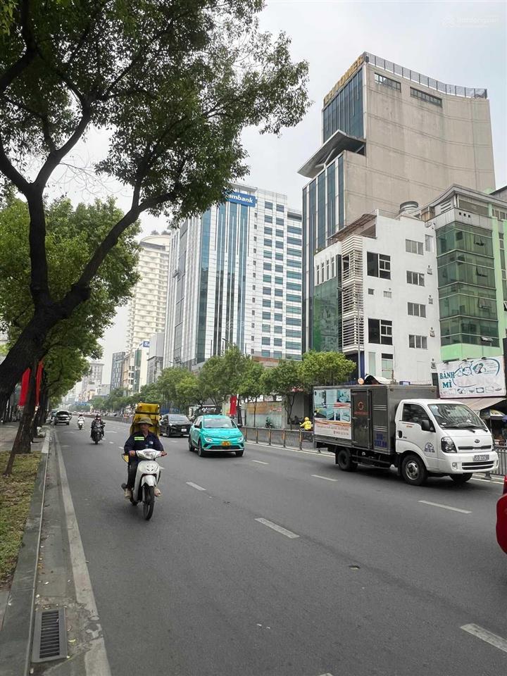 Cần bán mặt tiền lý thái tổ  quận 10, dt 8m x 28m nở hậu 8,5m cn 230m2 giá 61 tỷ tl