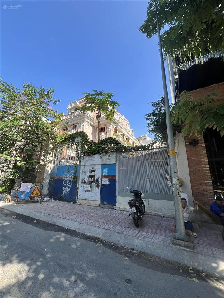 Cần bán nhà mt lê ngô cát, p. xuân hoà (p. võ thị sáu cũ), q3. dt 9x32m, nh13m. gía bán 140 tỷ