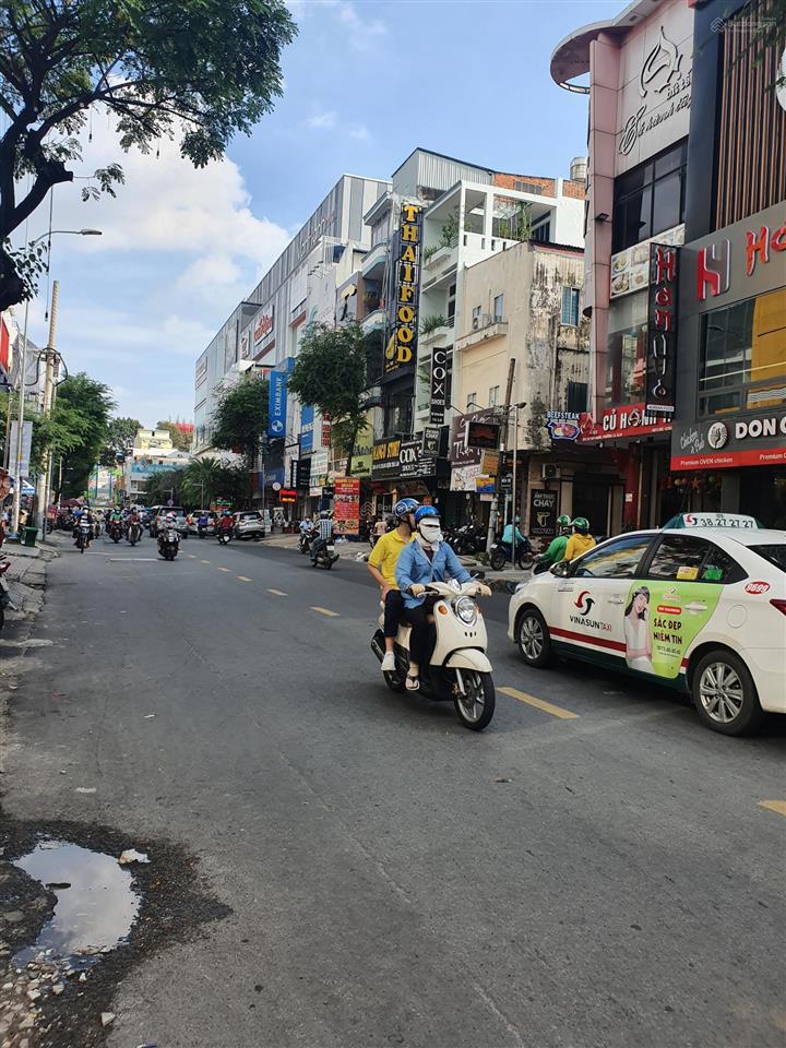 Siêu rẻ  lời ngay 35%, nhà mặt tiền trần phú quận 5, 4x22m 3 tầng giá 17 tỷ tl