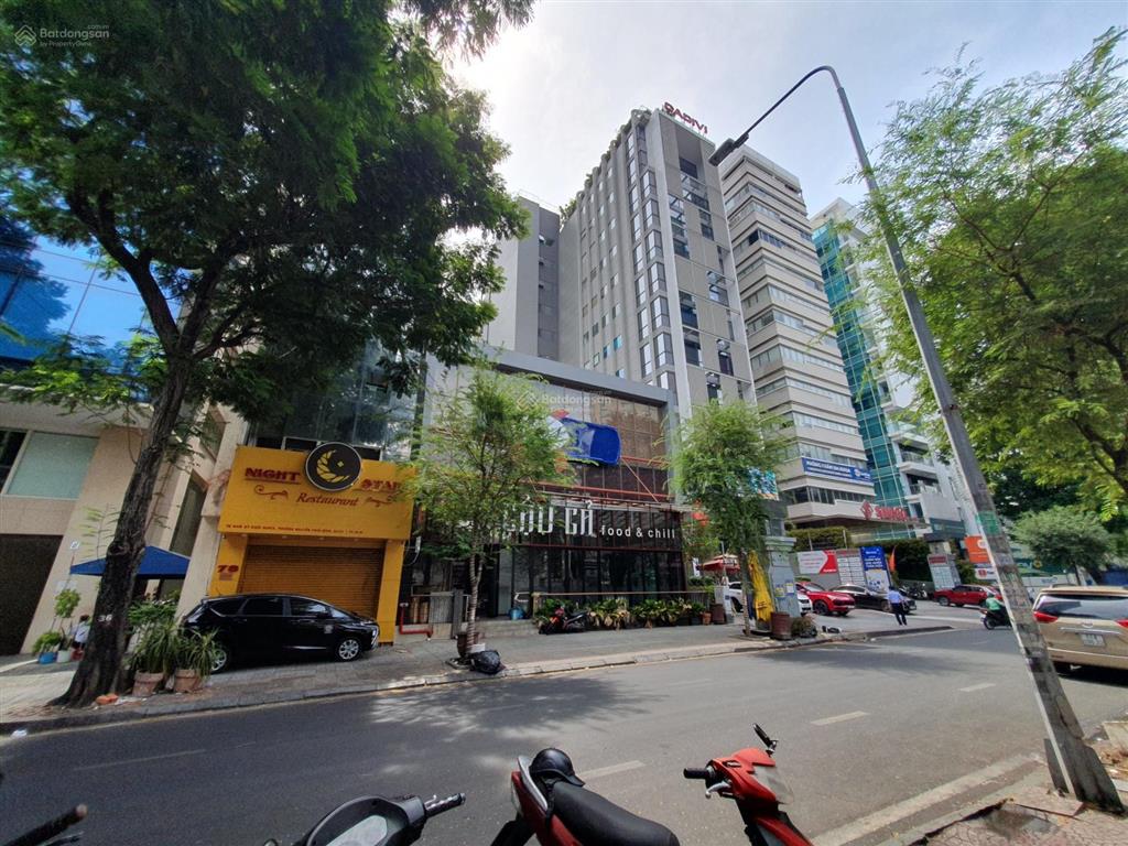 Siêu rẻ  lời ngay 50 tỷ!  nhà mặt tiền nguyễn chí thanh quận 10  dt 18 x 40m  2 tầng  95 tỷ