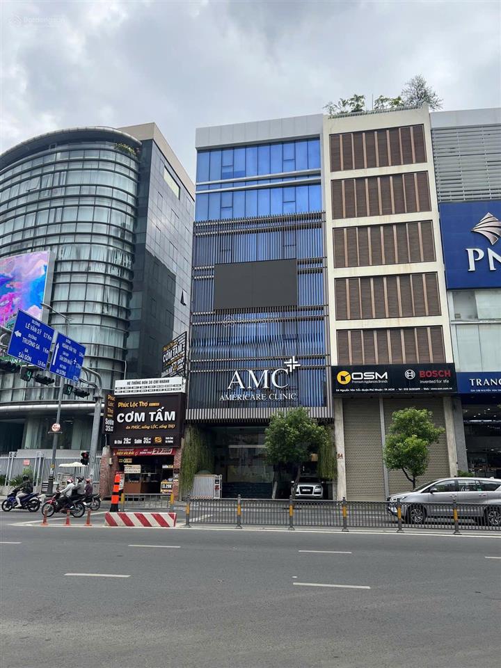 (hiếm  giá tốt) building 220m2 hầm 7 tầng đường sư vạn hạnh  ngay vạn hạnh mall  quận 10