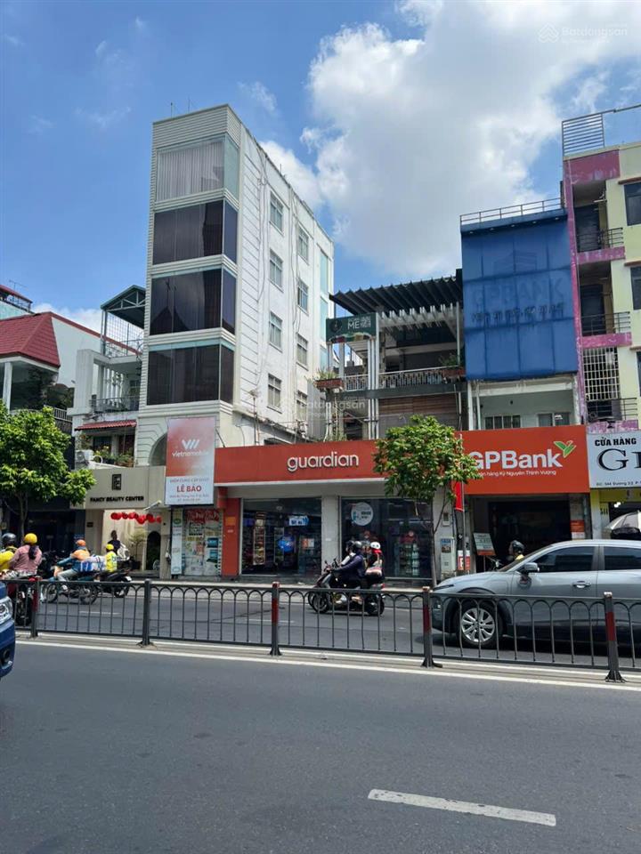 Duy nhất  mặt tiền đường 3 tháng 2, quận 10 dt 8x22m 3 tầng, giá chỉ 55 tỷ