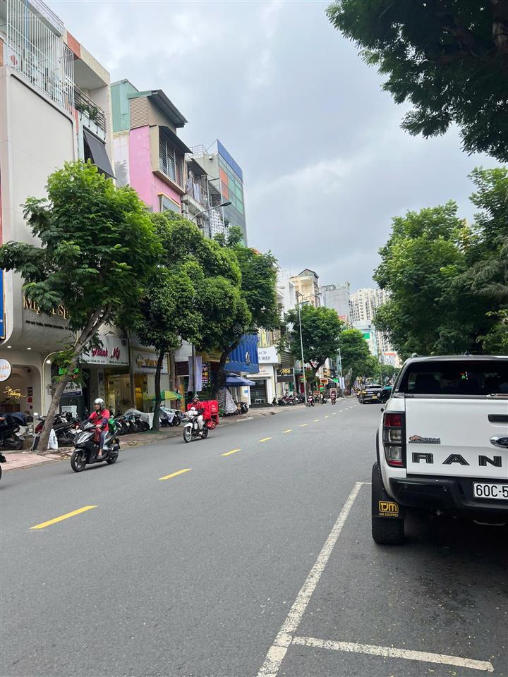 Căn góc 2 mặt tiền cao thắng p.12, quận 10, dt 4x17m 4 tầng, giá 25 tỷ