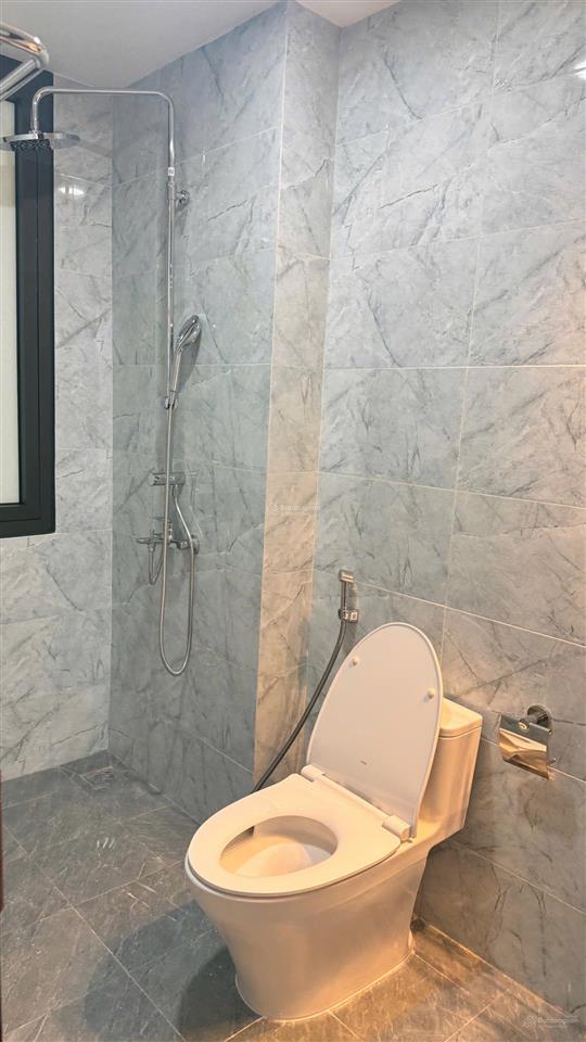 Bán nhà mặt phố trung kính. khu đô thị trung yên, giá cực chất 50 tỷ, 90m2, 5.5m mặt tiền, hot!
