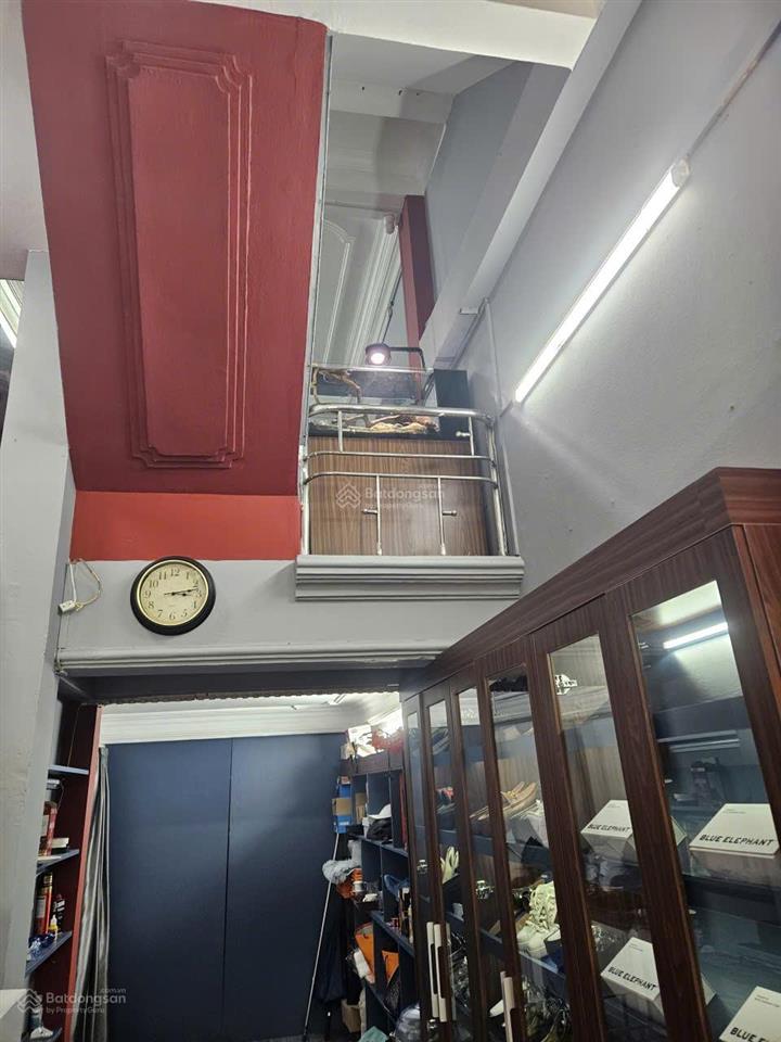 Cho thuê nhà mặt phố số 8 sơn tây, 34m2, giá thỏa thuận, phường ba đình, hà nội