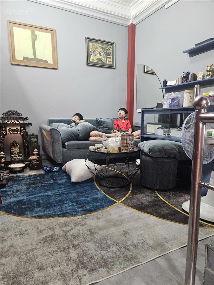 Cho thuê nhà mặt phố số 8 sơn tây, 34m2, giá thỏa thuận, phường ba đình, hà nội
