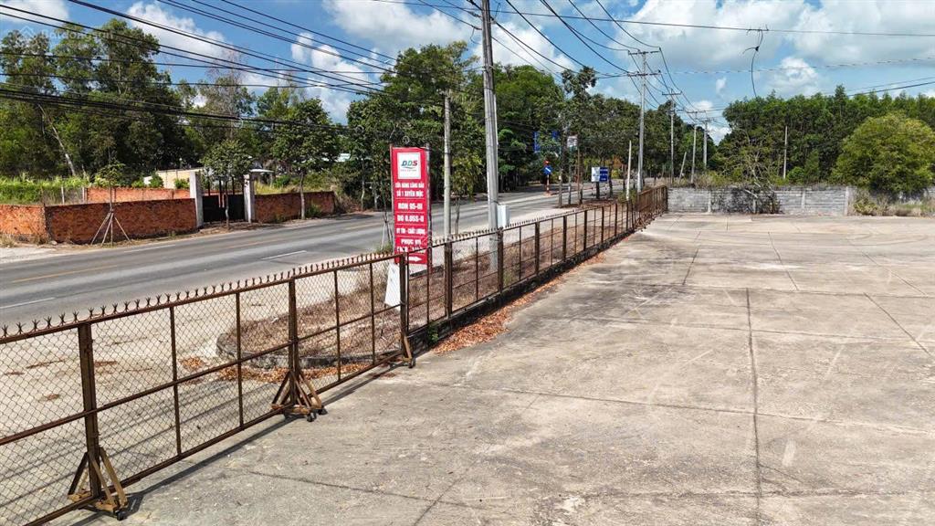 Bán cây xăng quốc lộ 55 ngã ba bông trang giá 80 tỷ