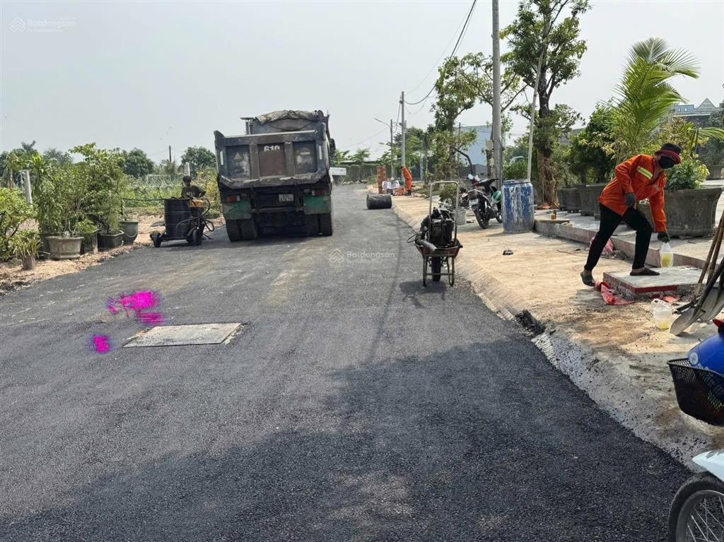 Cần bán đất mặt tiền xuân thới thượng 20