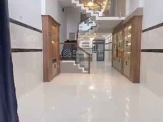 Bán nhà 4 lầu đường phan văn hớn cách trường chinh 200m