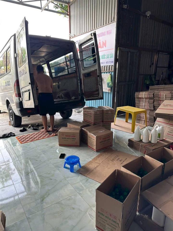 Bán xưởng 220m² đường song hành hóc môn